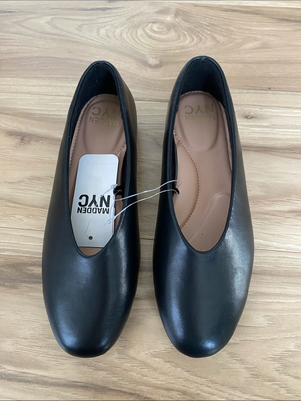 Madewell NYC Black Leather Slip-On Flats